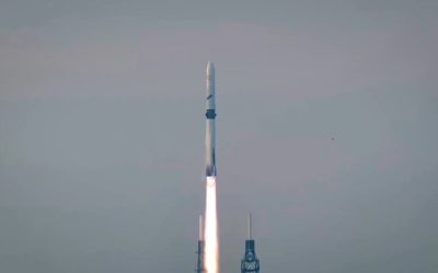 Blue Origin REUȘEȘTE: Prima rachetă New Glenn, REUTILIZATĂ cu succes