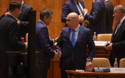 Bolojan nu exclude o criză politică, dar avertizează că România nu are nevoie de instabilitate Premierul Ilie Bolojan a sugerat posibilitatea unei crize politice în perioada următoare, pe fondul tensiunilor crescute cu PSD