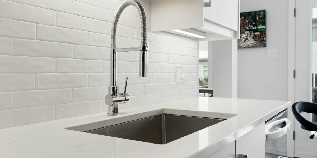 Noile tehnologii prelungesc viața produselor sanitare: Economie și confort!