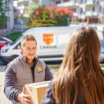 Români, mai chibzuiți la cumpărături: Renunță la compromisuri online!