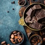 Ciocolata neagră: Ce verifici pe ambalaj ca să fii sigur că-i sănătoasă?