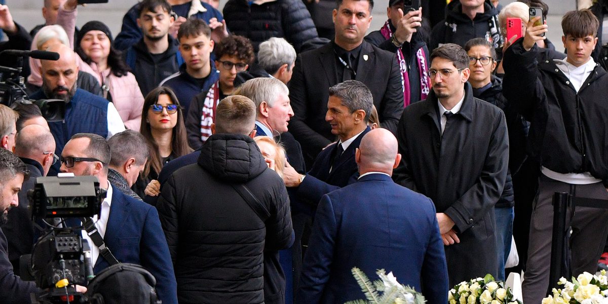 Câte milioane de euro i-a dat Rinat Ahmetov lui Mircea Lucescu