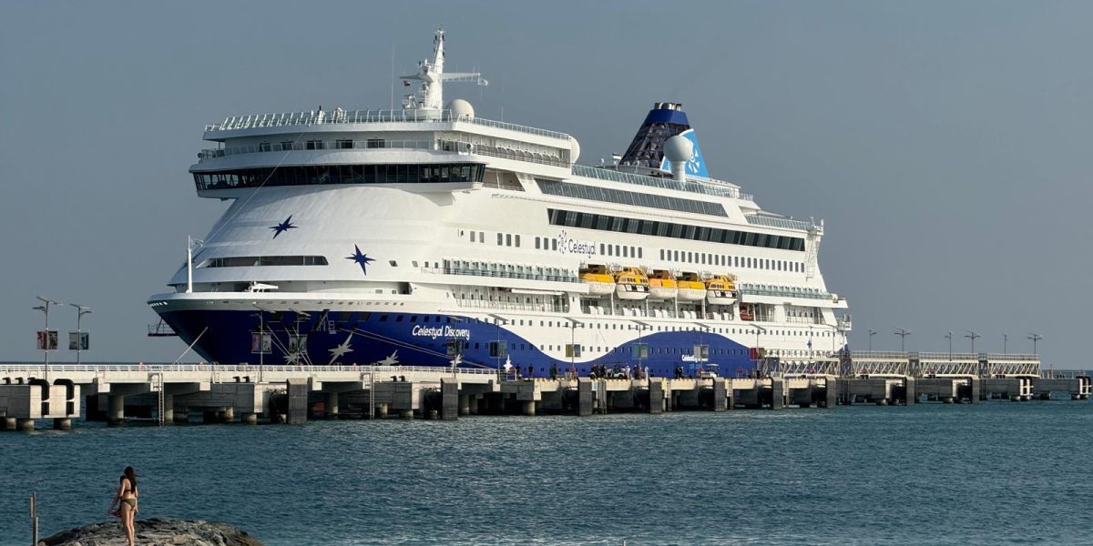 Vas de croazieră, curaj la Ormuz: Prima navă civilă, sfidare în contextul războiului