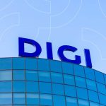 DIGI, obligată să ofere acces la rețeaua sa de internet fix concurenței în aproape 6.000 de localități Autoritatea Națională pentru Administrare și Reglementare în Comunicații (ANCOM) a primit undă verde de la Comisia Europeană pentru a reglementa accesul la rețeaua DIGI în aproape 6.000 de localități din România