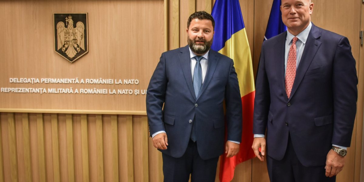 Franța Vrea un Rol Mai Important pentru Europa în NATO, Sprijinită de SUA PARIS – Europenii trebuie să-și asume mai multe responsabilități în cadrul NATO pentru a conduce alianța în viitor, a declarat ambasadorul SUA la NATO, Matthew Whitaker, la Paris, vineri