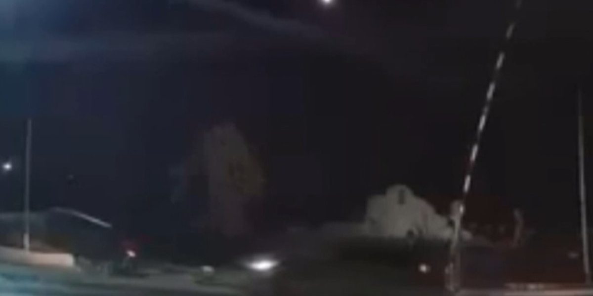 Suporter dinamovist, atacat în trafic de ultrași ai echipei Steaua București. Incidentul, soldat cu accident