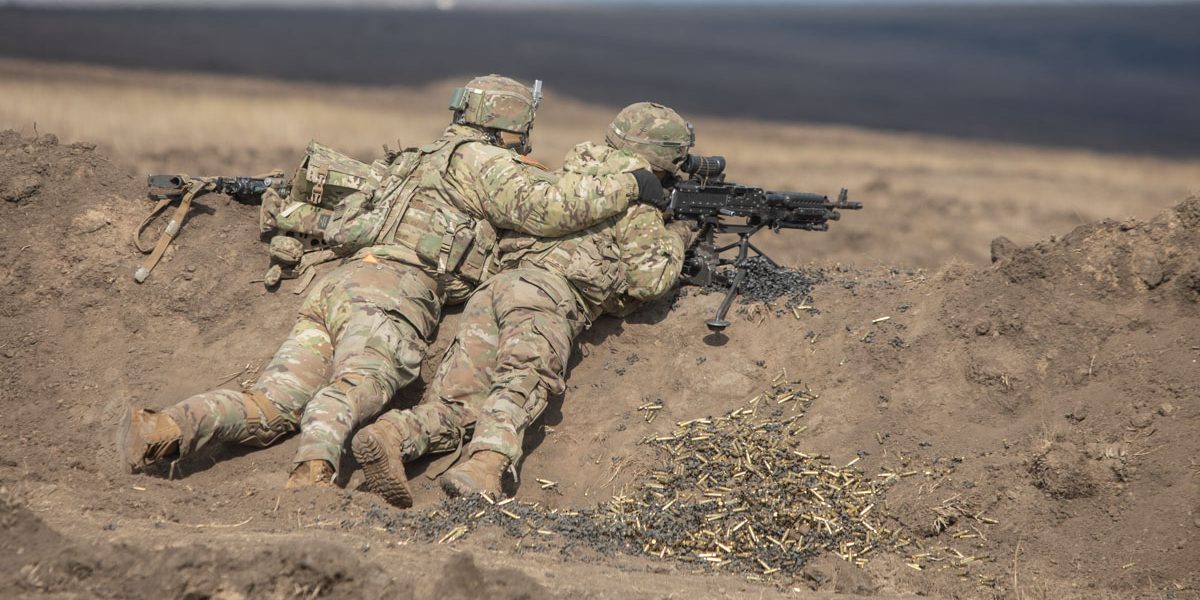 Ministrul Apărării Naționale, Radu Miruță, și șeful Statului Major al Apărării, generalul Gheorghiță Vlad, au vizitat Batalionul 265 Poliție Militară marți