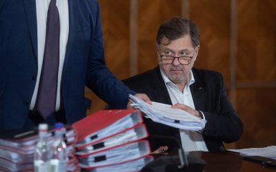 România, obligată la plata a peste 3 miliarde de lei către Pfizer, după un prim verdict în procesul referitor la vaccinurile anti-COVID-19 Tribunalul de Primă Instanță Francofon din Bruxelles a decis, miercuri, că România trebuie să achite peste 3 miliarde de lei către compania farmaceutică Pfizer și să preia aproape 29 de milioane de doze de vaccin anti-COVID-19