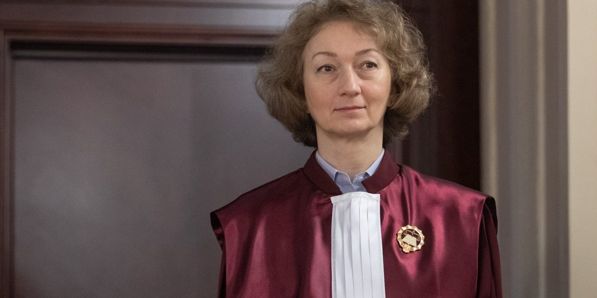 Realitatea cruntă: NU trăim într-un turn de fildeș, România e conectată