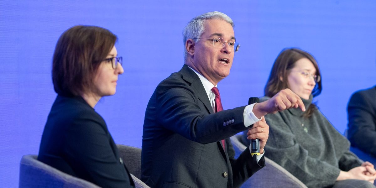 10 miliarde de Euro de la UE: România, cu 14 reforme PNRR blocate