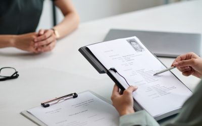 Crește cererea de joburi: Tineri, cu 24%, caută locuri de muncă în România