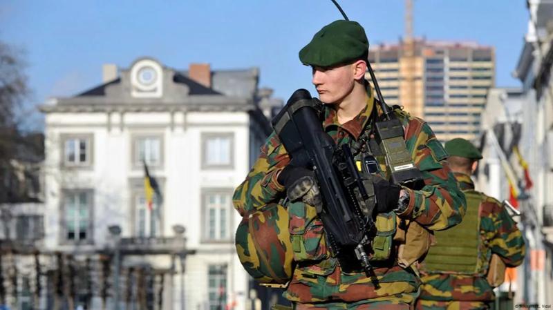 Mii de tineri belgieni sub 18 ani, la înrolare militară