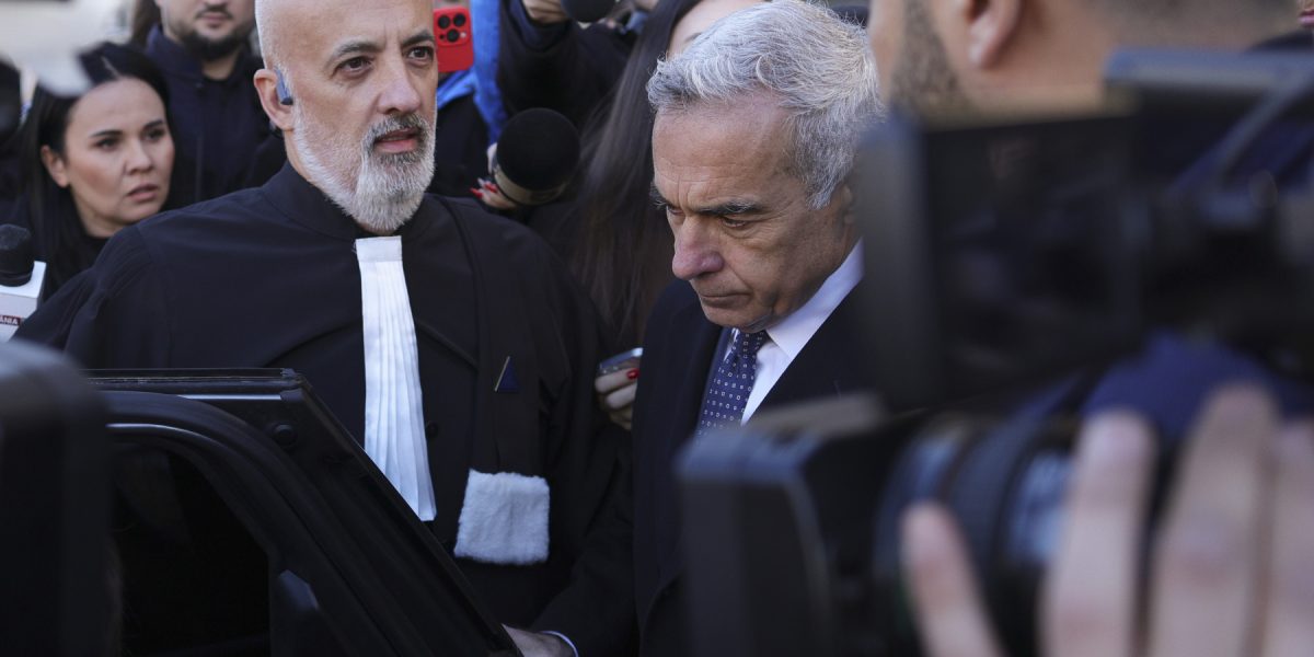 Tribunalul București a revocat controlul judiciar impus lui Călin Georgescu București – Tribunalul București a decis definitiv revocarea controlului judiciar impus lui Călin Georgescu, fost candidat la alegerile prezidențiale