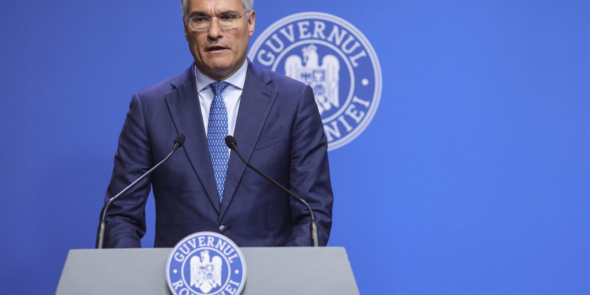 O treime din jaloanele din PNRR, cu risc de ratare: România riscă sute de milioane de euro penalități România se confruntă cu întârzieri majore în implementarea Planului Național de Redresare și Reziliență (PNRR), aproximativ o treime din jaloanele stabilite fiind în prezent în zona de risc ridicat