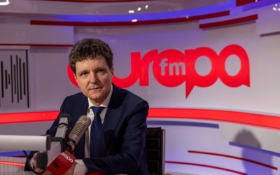 Război mediatic: Europa FM vs. Realitatea Plus după interviul cu Nicușor Dan