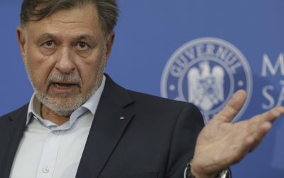 România, ținta unei plângeri Pfizer în scandalul vaccinurilor: detaliile unei dispute de 3 miliarde de lei România se confruntă cu o potențială datorie de 3 miliarde de lei în urma achizițiilor de vaccinuri anti-COVID-19, o sumă colosală care face obiectul unei plângeri depuse de compania farmaceutică Pfizer în fața instanțelor belgiene