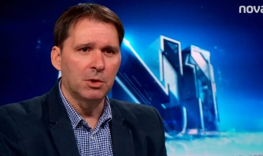 Redactorul-șef al postului de televiziune sârb N1, IGOR BOZIC, a fost demis BELGRAD – IGOR BOZIC, redactorul-șef al postului de televiziune sârb N1, cunoscut pentru criticile sale la adresa guvernului, a fost demis luni, conform anunțului făcut de instituția media