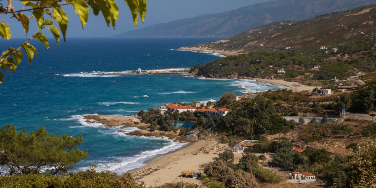 Secretul LONGEVITĂȚII: O insulă din Grecia bate recordul vârstei, depășind orice loc din lume