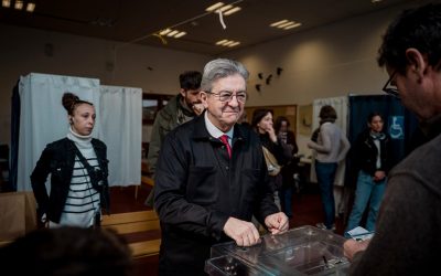 Julien Odoul (RN) cere justiție pentru finanțarea LFI din Venezuela; cazul reamintește de scandalul Sarkozy Deputatul francez Julien Odoul, reprezentant al partidului de dreapta populistă/extremă Reunirea Națională (RN), a sesizat justiția în legătură cu presupuse finanțări ilegale din Venezuela către partidul La France Insoumise (LFI), condus de Jean-Luc Mélenchon