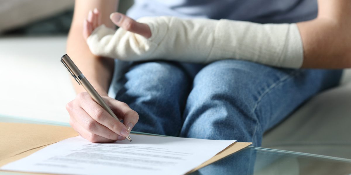 CNAS verifică concediile medicale: Plata certificatelor suspecte, SUSPENDATĂ