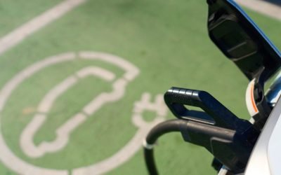 Ministrul Transporturilor Anunță Contracte pentru Vehicule Electrice cu SRI, STS și SPP Ministrul Transporturilor, Ciprian Șerban, a anunțat joi semnarea a trei contracte de finanțare cu Serviciul Român de Informații (SRI), Serviciul de Telecomunicații Speciale (STS) și Serviciul de Protecție și Pază (SPP)