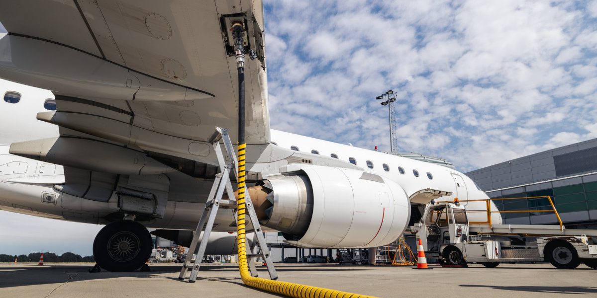 Penurie de kerosen: Europa, în alertă maximă înaintea sezonului estival