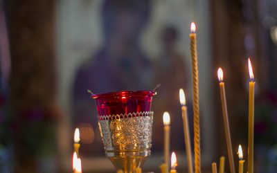 Sâmbăta Mare 2026: Ce tradiție vitală respectă românii în Noaptea Învierii?