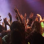 Tinerii din Londra beau mai puțin: Cluburile se adaptează la noua generație