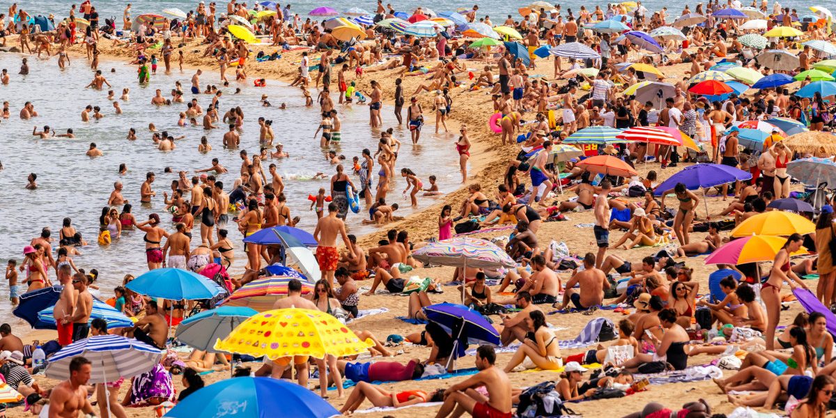 Marea provocare a sezonului: 1 Mai prinde plajele nepregătite!