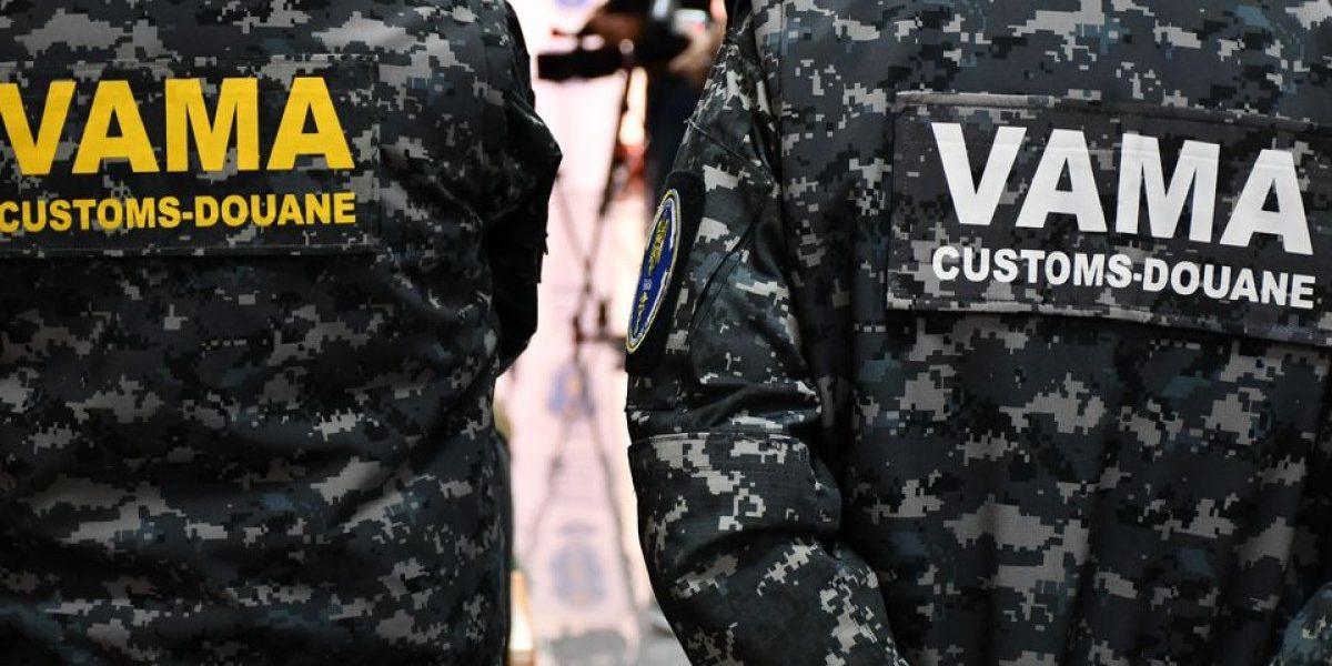 Marfă falsificată de 3 milioane lei, din Turcia, blocată într-un camion în România