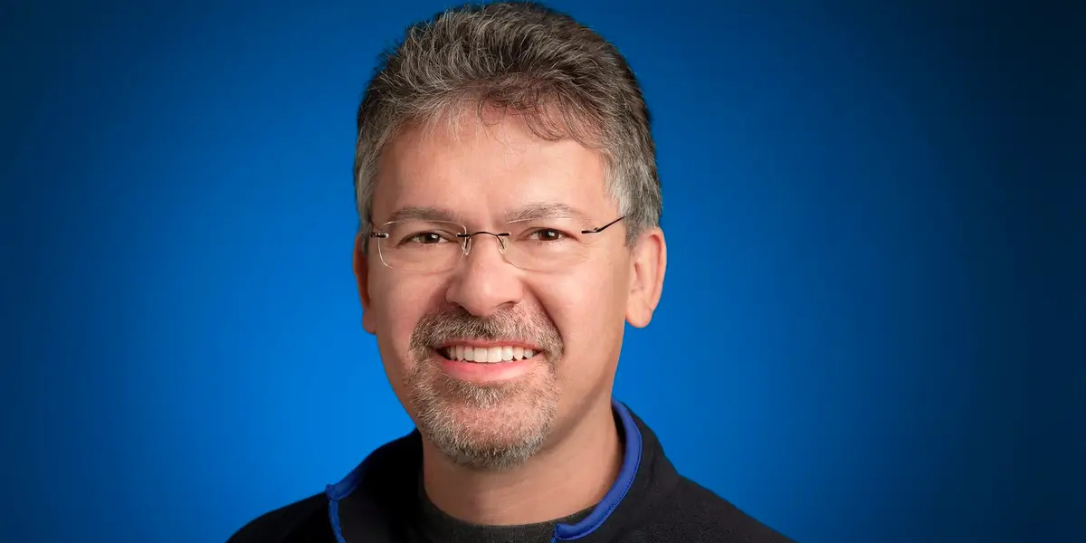 Giannandrea, șeful AI de la Apple, pleacă: Ce urmează pentru companie
