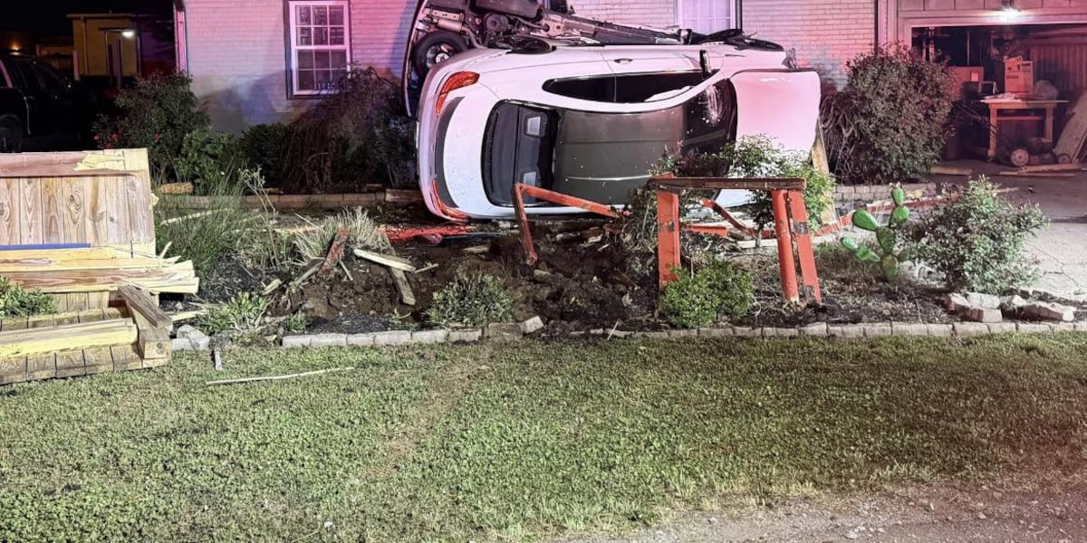 Accident în SUA: Un rănit, după ce o mașină a intrat într-o locuință din Murfreesboro