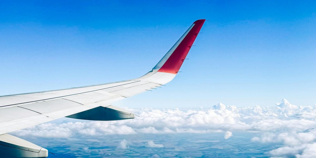 Românii călătoresc de Paște mai mult și mai ieftin: Rezervările au crescut cu 64%