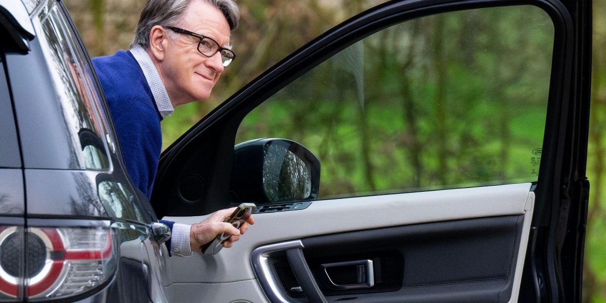 Mandelson, amendat pentru o „necesitate” fiziologică în public