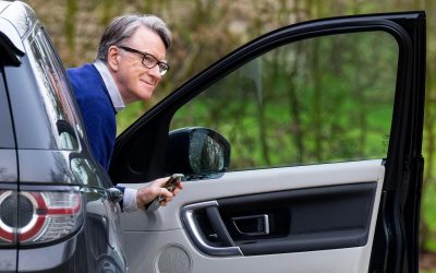 Mandelson, amendat pentru o „necesitate” fiziologică în public