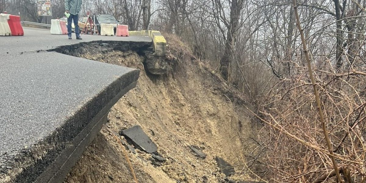 Drum închis între Câmpina și DN1: Localnicii, nevoiți la ocoluri zilnice, așteaptă lucrările