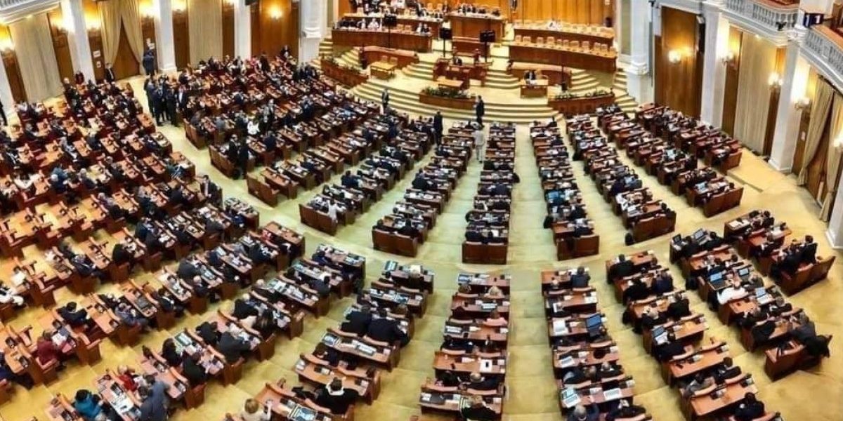 AUR, în picaj: Cel mai mic scor din 2025, arată un sondaj