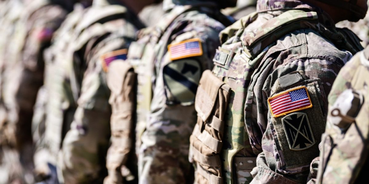 Tinerii militari americani își exprimă disconfortul față de retorica belicoasă a administrației lui DONALD Trump, mulți dintre ei apelând la ironie și sarcasm pe platforma TikTok pentru a-și exprima anxietatea cu privire la eventuala implicare în noul conflict din Orientul Mijlociu