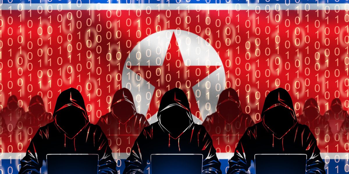 Un atac cibernetic major, suspectat a fi orchestrat de hackeri nord-coreeni, a compromis un software utilizat de mii de companii americane, deschizând calea pentru potențiale furturi de criptomonede