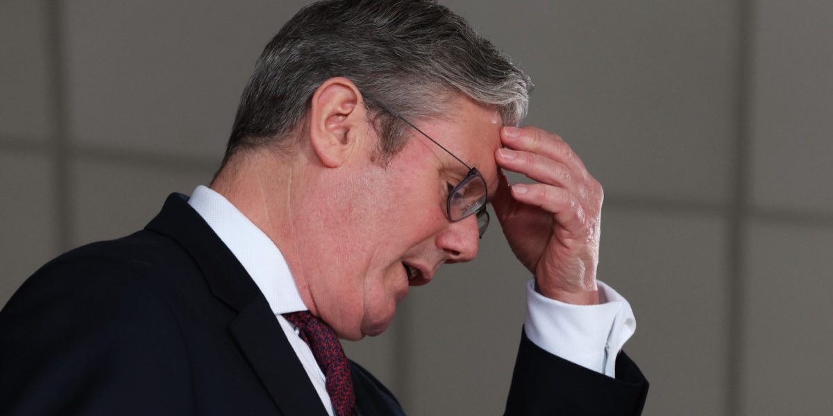 Scandalul Mandelson zguduie din temelii mandatul lui Starmer: Premierul, în pericol