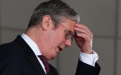 Scandalul Mandelson zguduie din temelii mandatul lui Starmer: Premierul, în pericol