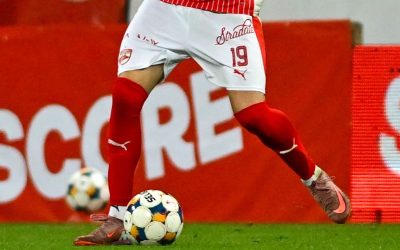 Mazilu, „eroul” din Dinamo – ratare de infarct și centrări hilare cu U Cluj