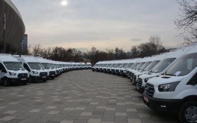 Afaceri cu microbuze: Bolojan plătește 218.000 euro, PNL Argeș acuză