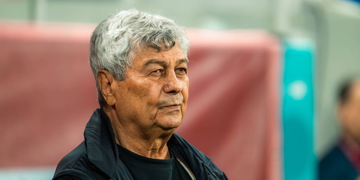 Imagini din cariera legendarului antrenor MIRCEA Lucescu rulează pe ecranele magazinului Cocor din București, în semn de omagiu adus acestuia, înainte de înmormântare