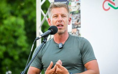 Ungaria taie armata, în timp ce NATO investește. Ce-ar schimba Magyar