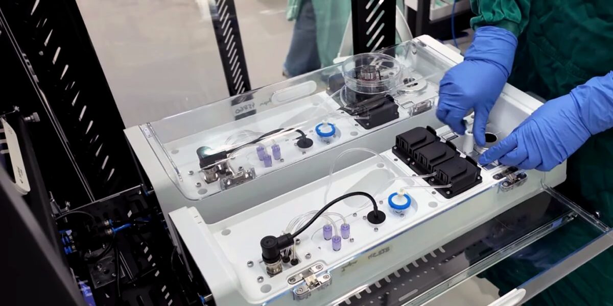 Un „computer biologic” revoluționează calculul: Neuroni umani într-un dispozitiv nou Un nou tip de computer, bazat pe neuroni umani cultivați în laborator, a captat atenția lumii științifice