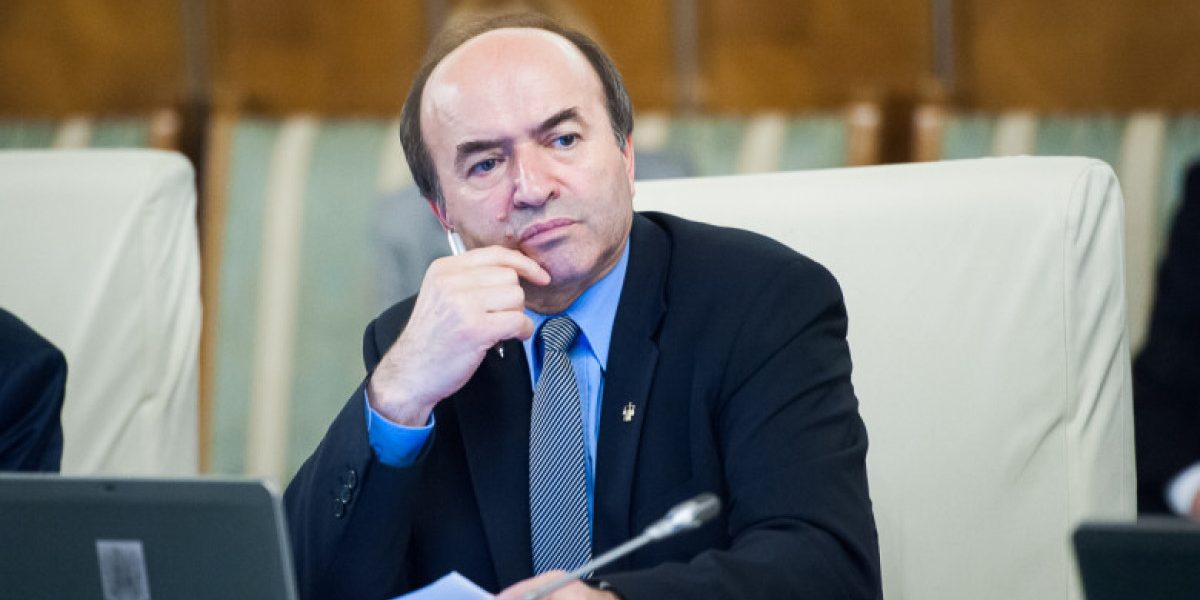 Toader, despre PSD: Guvernarea NU se rupe! Doar se „reconfigurează”