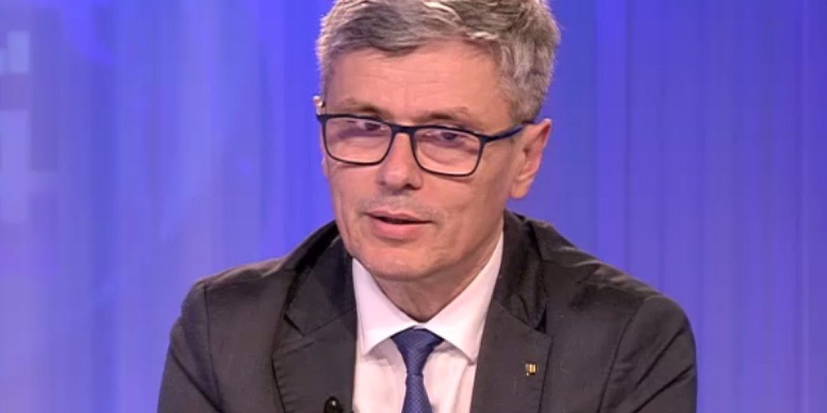Tensiuni în Coaliție: PSD, pe punctul de a rupe colaborarea cu PNL, conform lui Virgil Popescu Europarlamentarul liberal VIRGIL POPESCU a sugerat că Partidul Social Democrat (PSD) se îndreaptă spre o ruptură cu Partidul Național Liberal (PNL), distanțându-se de colaborarea din coaliția de guvernare