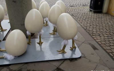 Sculptorul din Timișoara, furios pe decorațiunile de paște: „e o bătaie de joc!”