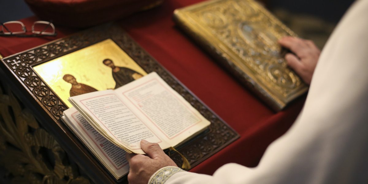 Aprilie 2026: Luna cu cele mai multe sărbători importante în calendarul ortodox Luna aprilie în calendarul ortodox este o perioadă cu o încărcătură spirituală deosebită, găzduind unele dintre cele mai importante sărbători ale creștinătății